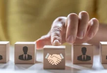 Россияне назвали реалистичный срок продажи квартиры на «вторичке»