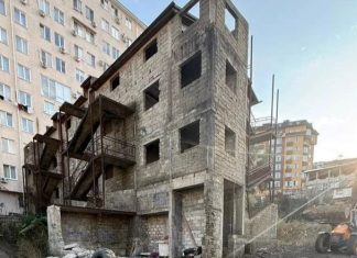 Снос трех крупных самостроев начали в Сочи