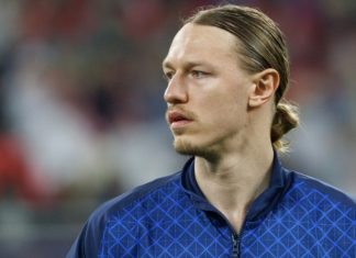 «У нас люди тоже пенальти отбивали, и никто так не писал!»: как Дасаев и Бубнов поругались из-за сейвов Сафонова