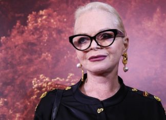 «В глаза эти миллионы не видел»: RT поговорил с фигурантами дела, которые должны вернуть Долиной миллионы рублей