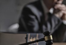 В отношении экс-главы Минстроя в Красноярском крае возбудили дело