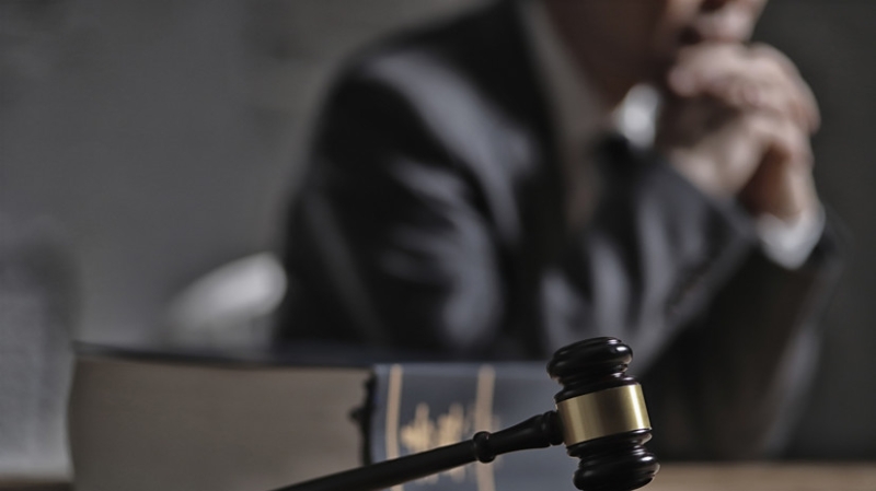 В отношении экс-главы Минстроя в Красноярском крае возбудили дело