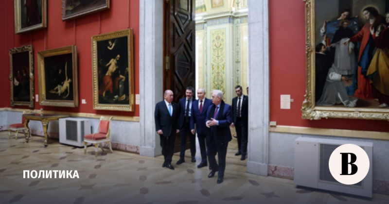 Владимир Путин показал султану Малайзии Ибрагиму Эрмитаж