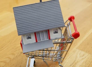 Эксперты назвали оптимальный момент для покупки квартиры в рассрочку