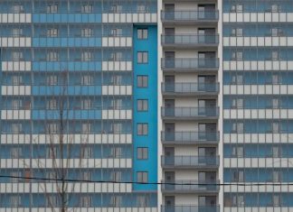 Квадратный метр новостроек Петербурга подорожал в среднем до 300 тысяч рублей