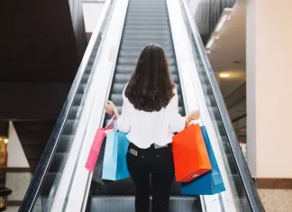 На российском рынке в два раза сократились выходы международных брендов