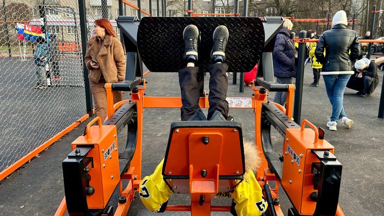 На улице Гайдара в Калининграде открыли новую спортивную площадку
