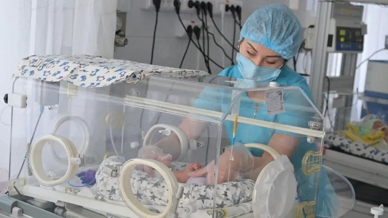 Почему в Алматы снесли здание роддома № 1