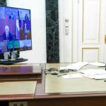 Продление работы детсадов и яслей, поддержка семей и штрафы для застройщиков: что обсудил Путин с правительством