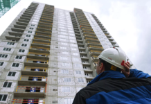 Путин напомнил застройщикам о штрафах за задержку передачи ключей