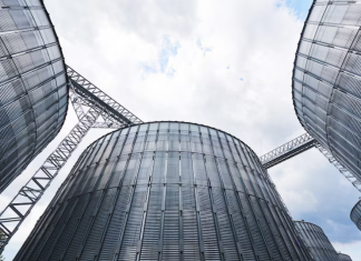 Стальные резервуары на стройке: какие признаки качества видны ещё до монтажа