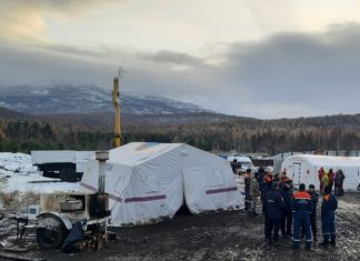 «Случайно упасть туда невозможно»: спелеологи объяснили специфику пещер в месте исчезновения Усольцевых