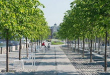 Участок омской набережной у Иртыша благоустроят за 7,5 миллиона рублей