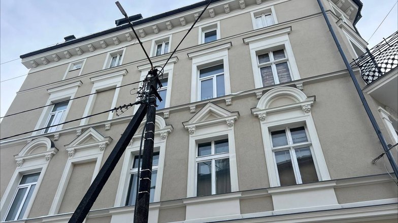 В центре Советска завершили ремонт старинного здания с декором