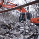 В Самаре начали снос аварийного дома на улице Вятской