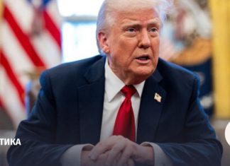 В Кремле оценили решение Трампа продлить санкции против России