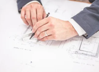 Архитекторы и проектировщики вошли в число самых высокооплачиваемых «удаленщиков»