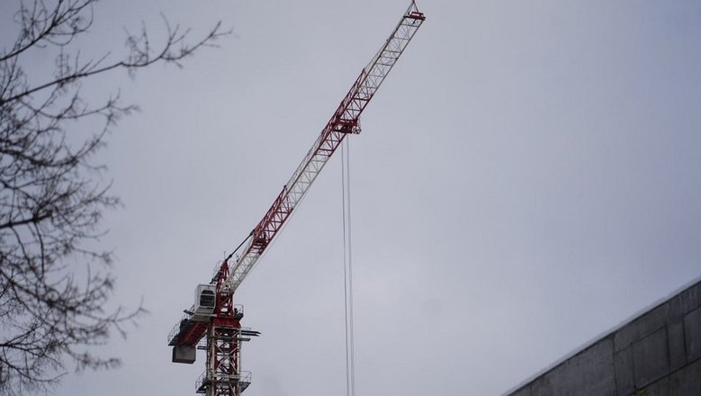 Бассейн-недострой при школе № 124 в Омске подлежит сносу