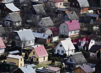 Депутат Чаплин пояснил, как оформлять изменение конструкции частного дома