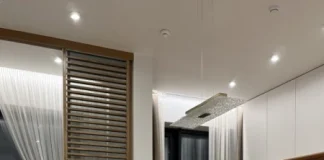 Крупный застройщик отрыл шоурум квартиры в небоскребе