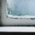 Морозы спровоцировали рост спроса на ремонт балконов и окон