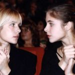 «Никогда не играла на публику»: Анна Нахапетова — о своей маме Вере Глаголевой