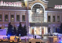 Один полицейский погиб, двое пострадали: что известно о взрыве у Савёловского вокзала в Москве