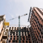 Приморье стало лидером РФ в 2025 году по новостройкам с просрочкой сдачи