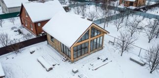 Россиянам рассказали, в каких случаях дом могут признать самостроем