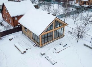 Россиянам рассказали, в каких случаях дом могут признать самостроем