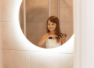 Зеркала в ванную с подсветкой: стиль, практичность и комфорт