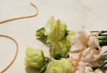 Где купить золотой женский кулон с гарантией качества: подробное руководство