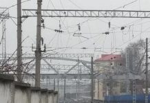 В Симферополе устанавливают пролетные арки «горбатого» моста