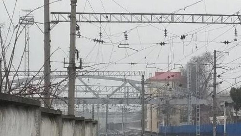 В Симферополе устанавливают пролетные арки «горбатого» моста