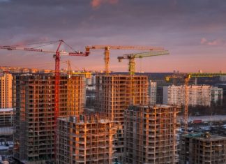 Володин: Госдума приняла 22 закона в сфере строительства и ЖКХ в 2025 году