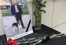 «Заблокировал дверь и пополз к кнопке»: в Анапе прощаются с охранником, который ценой жизни спас учащихся от напавшего