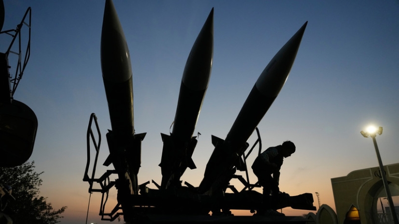 Атака на авиабазы и перехваченный F-15: Иран заявил об ударах по военной инфраструктуре США на Ближнем Востоке