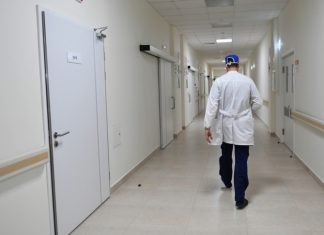 Цвет зависит от должности: Минздрав представил новые рекомендации для формы медработников