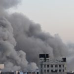 Иран извинился перед соседями, а США пригрозили «очень сильным ударом»: как развивается ситуация на Ближнем Востоке