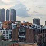 Количество предложений массовых новостроек в Москве достигло десятилетнего минимума