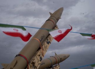 «Комбинированная операция ВКС и ВМС»: Иран ударил по украинскому складу и местам дислокации американских военных в Дубае