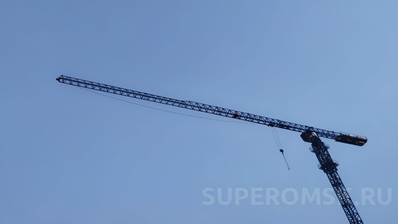 Названы сроки завершения строительства трех проблемных домов в Омске