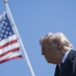 «Призываю сложить оружие»: Трамп заявил о готовности к переговорам с Ираном