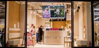 Российский бренд косметики открыл бьюти-кафе в офисном парке