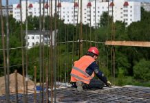 Строительные работы приостановлены в одном из ЖК в Минске