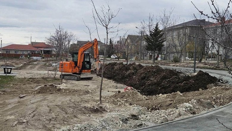 В Бахчисарае благоустраивают сквер «Герайлар»