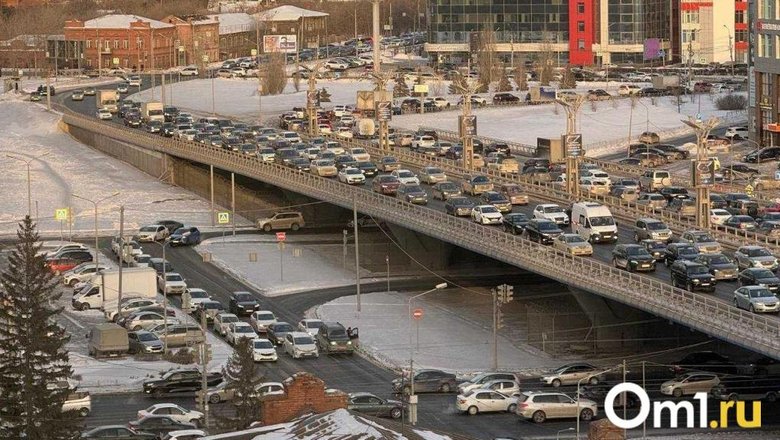 В Омске подрядчик завершил изыскания для развязки у Метромоста