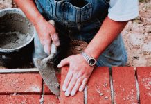 Володин: лишь 13—15% мигрантов в России работают в сфере строительства