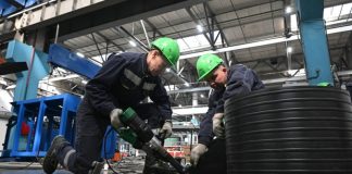 «Новая реальность для властей и бизнеса»: в ЦБ заявили о беспрецедентной нехватке рабочей силы в России