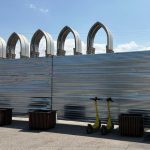 Площадь перед «Атакентом» огородили забором в Алматы: в акимате рассказали причину